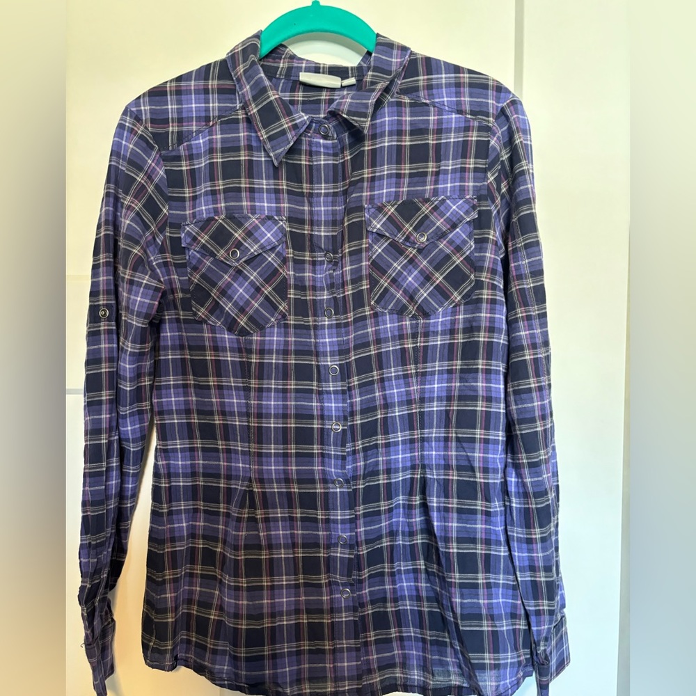 Athleta Fittes Plaid Tioga Top w/ Snap Up Roll Tab‎ Sleeves sz s